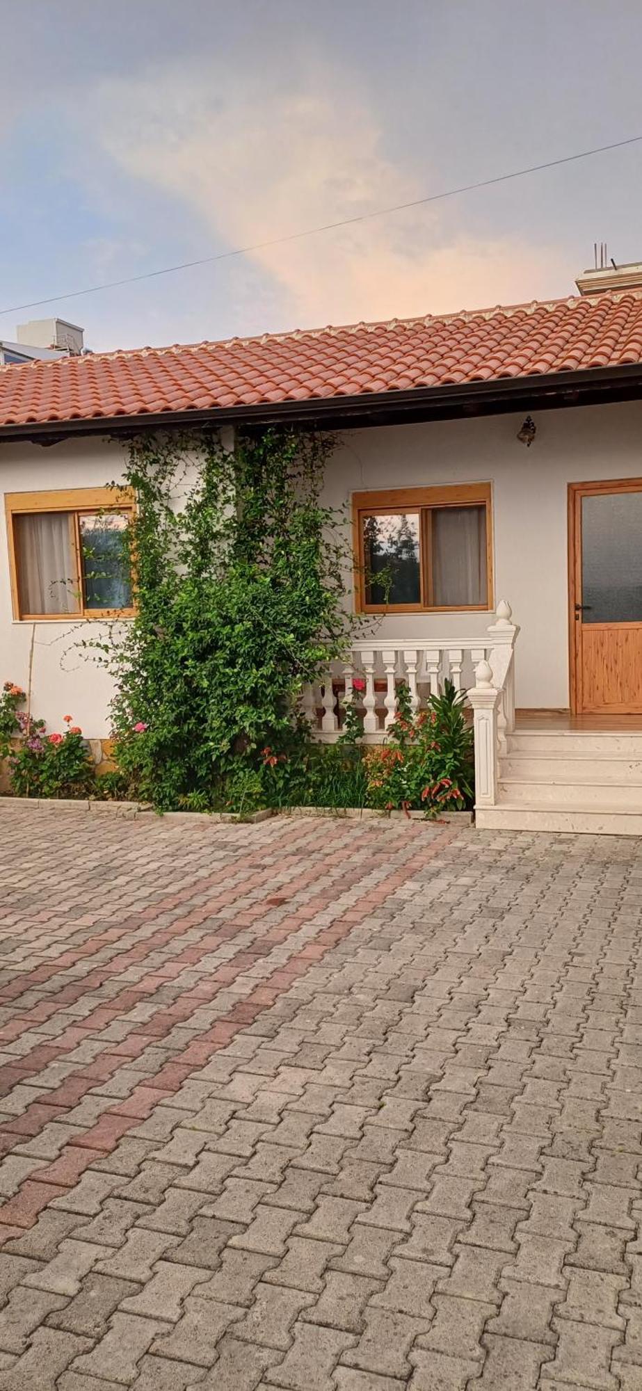 Hotel Lepenica Radhime Exterior photo